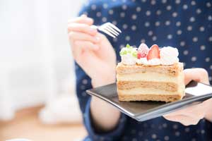 甘いものを食べ過ぎない食生活を